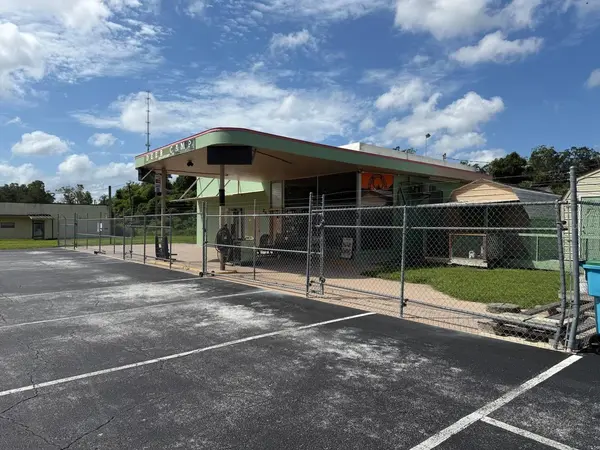 306 S MAIN ST, Chiefland, FL 32626