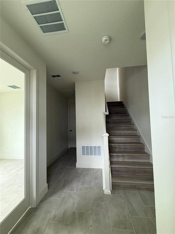 15027 GROVESIDE RD, Winter Garden, FL 34787