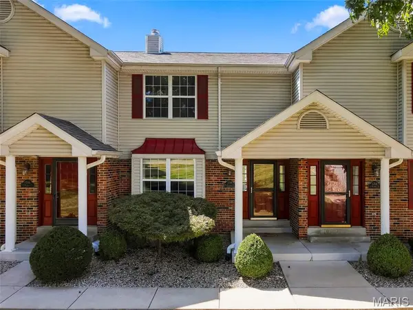 1710 N Wisteria DR #2, St Charles, MO 63303