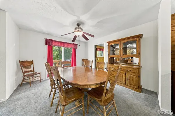 300 Greentree RD, Rolla, MO 65401