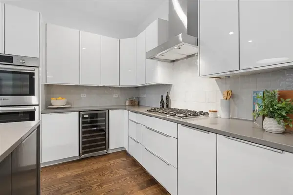 2837 N Halsted ST #2N, Chicago, IL 60657