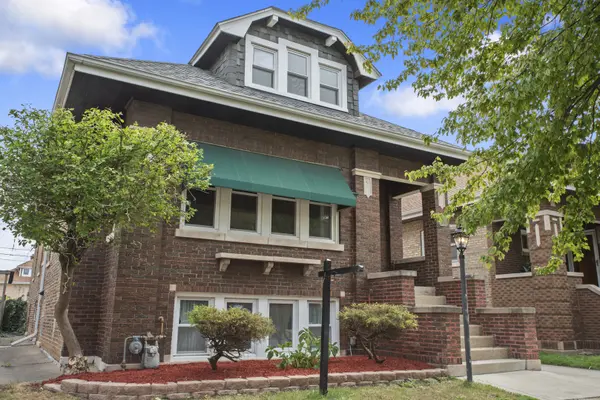 2317 East AVE, Berwyn, IL 60402