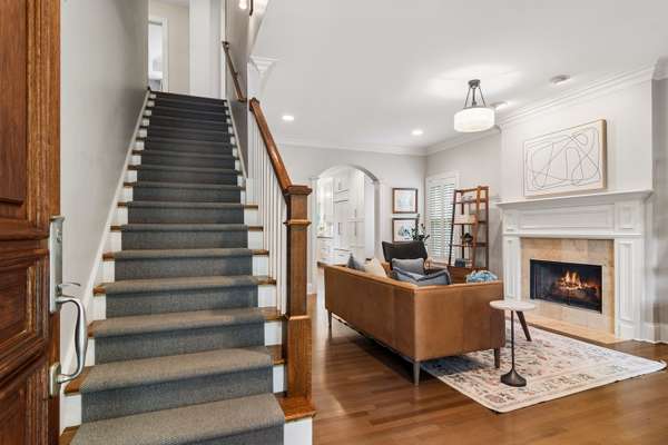 730 Highland AVE, Barrington, IL 60010