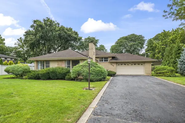 806 S Elm ST, Mount Prospect, IL 60056