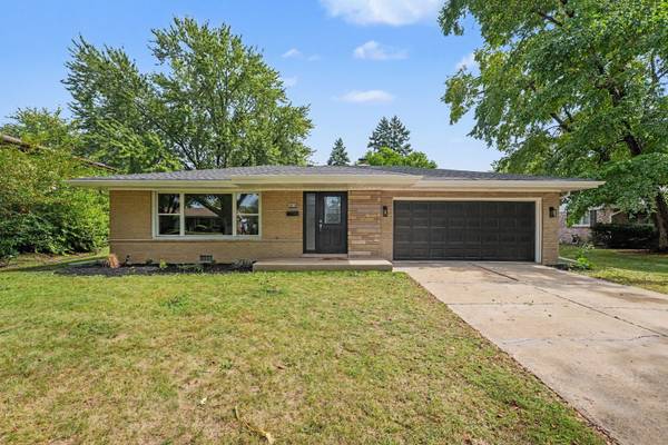 16419 Kimbark AVE, South Holland, IL 60473