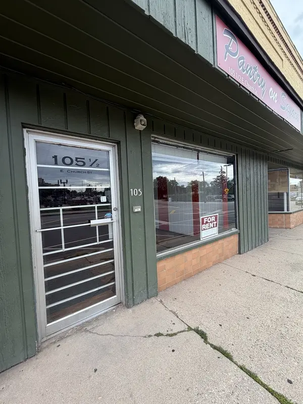 105 1/2 Church ST, Woodstock, IL 60098