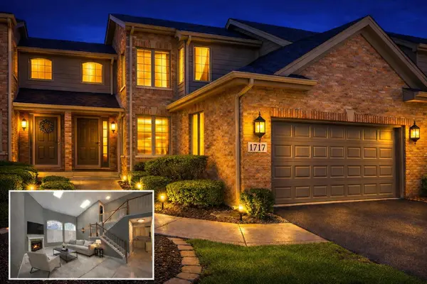 1717 Apple Blossom DR, Munster, IN 46321
