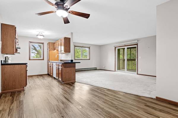 3275 80th ST E #305, Inver Grove Heights, MN 55076