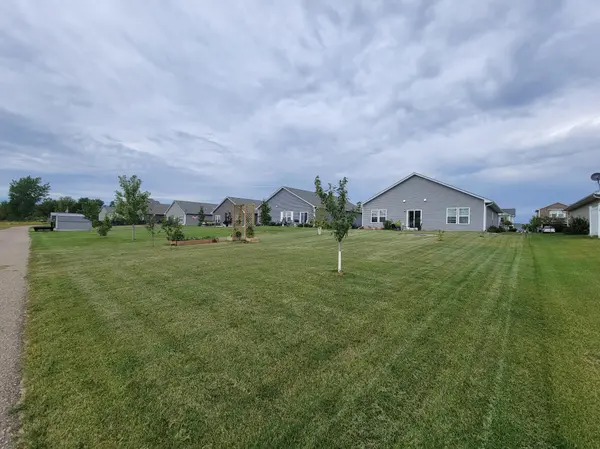 511 Valley DR W, Annandale, MN 55302