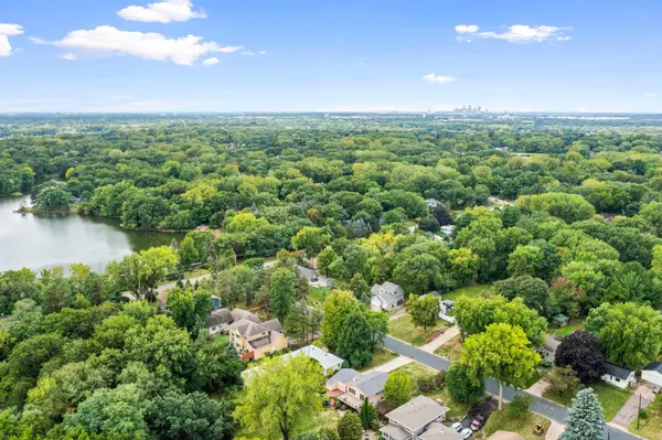 3404 Owasso ST, Shoreview, MN 55126