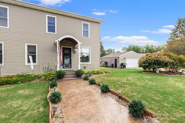 702 S 6th ST, Lake City, MN 55041