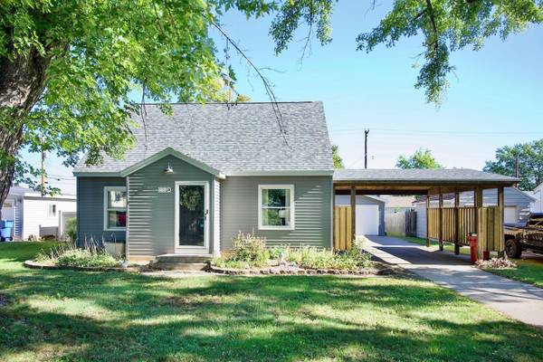 1880 W 5th ST, Winona, MN 55987