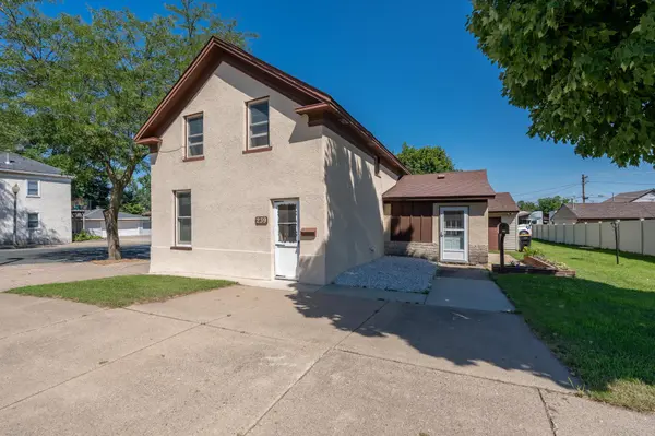 239 3rd AVE W, Shakopee, MN 55379