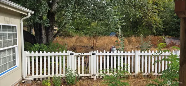 18210 82nd Ave CT E, Puyallup, WA 98375