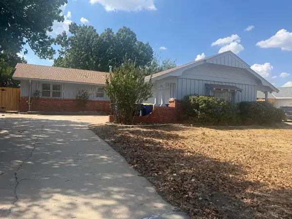 9909 Sunnymeade PL, Oklahoma City, OK 73120
