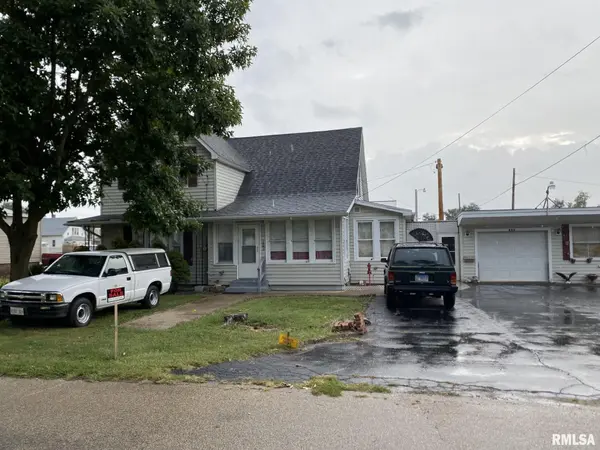153 N 4TH AVE, Canton, IL 61520
