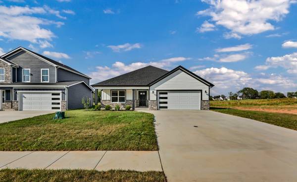 2736 Brewster Dr, Clarksville, TN 37042