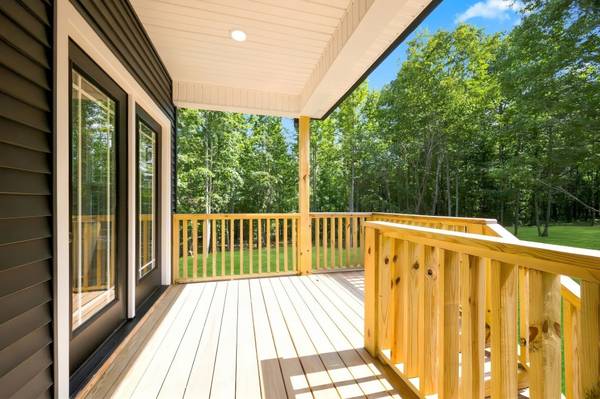 1063 Promise Land Road, Charlotte, TN 37036