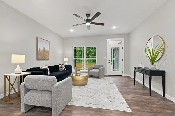 1063 Promise Land Road, Charlotte, TN 37036