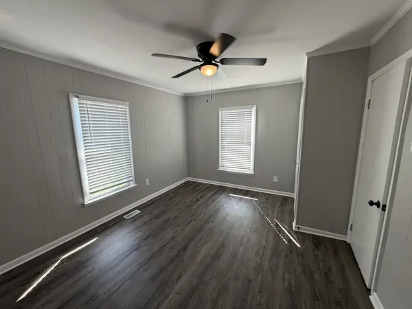 803 Cumberland Dr, Clarksville, TN 37040