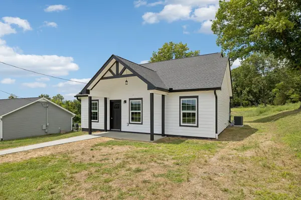 150 Alice Preston Loop, Gordonsville, TN 38563
