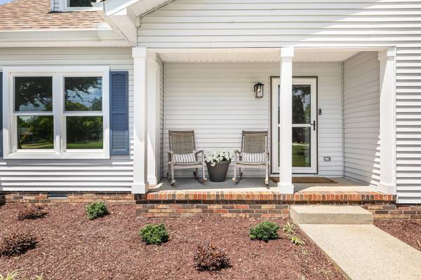1208 Newmans Trl, Hendersonville, TN 37075