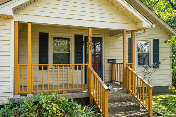 261 E Eastland St, Gallatin, TN 37066