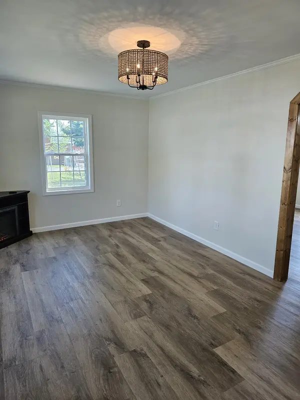212 Donoho Ave, Lafayette, TN 37083