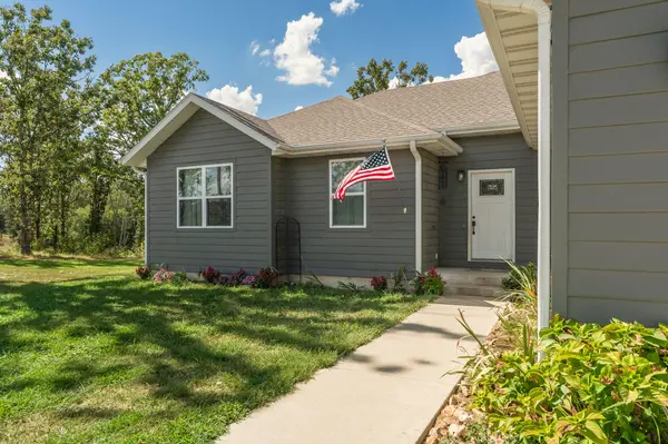 115 Luella DR, Seymour, MO 65746