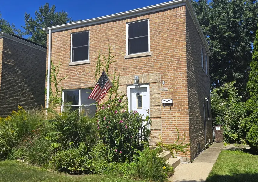 3836 Hull ST, Skokie, IL 60076