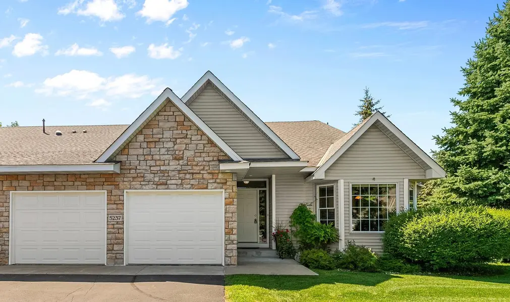 5237 141st ST N, Hugo, MN 55038