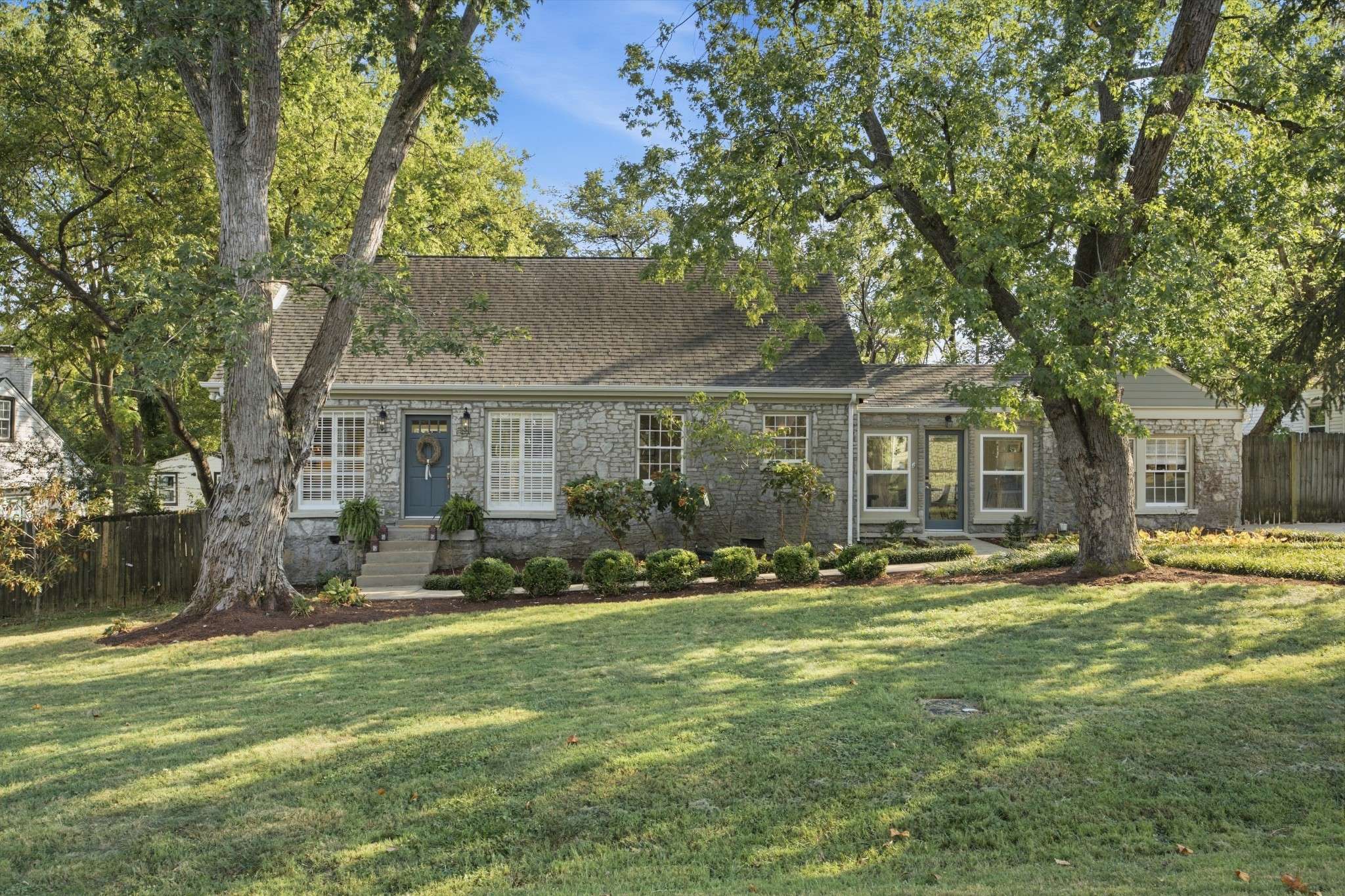 816 Gwynn Dr, Nashville, TN 37216