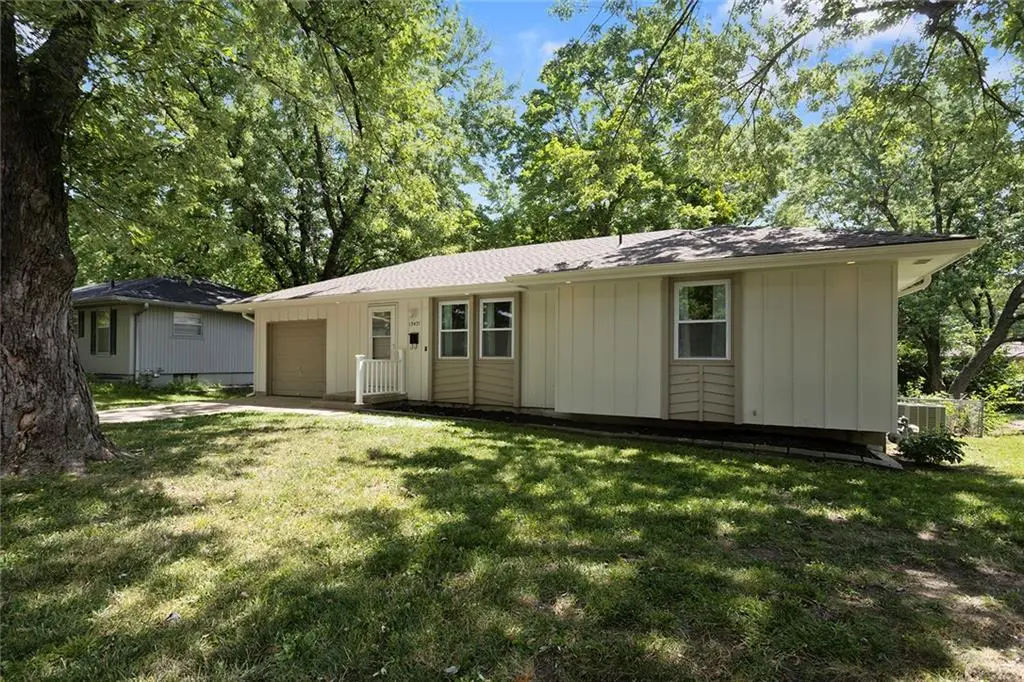 13421 Lowell AVE, Grandview, MO 64030