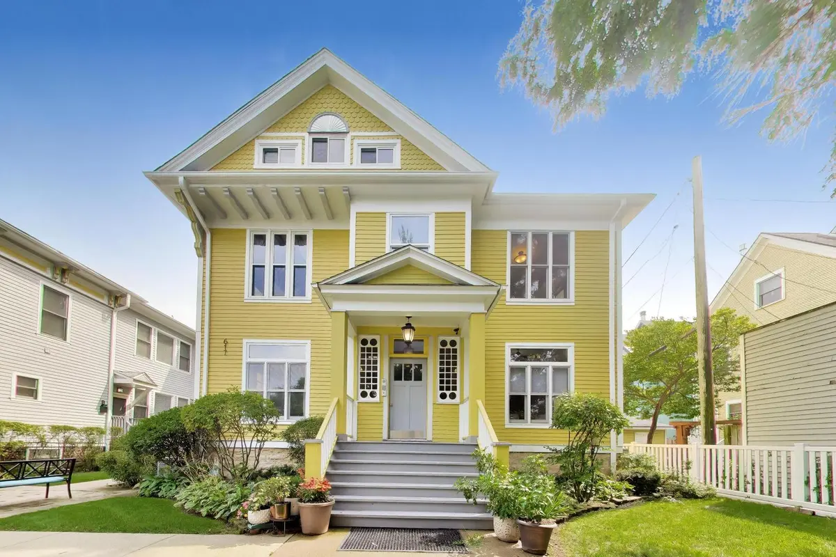 617 South BLVD #H, Oak Park, IL 60302