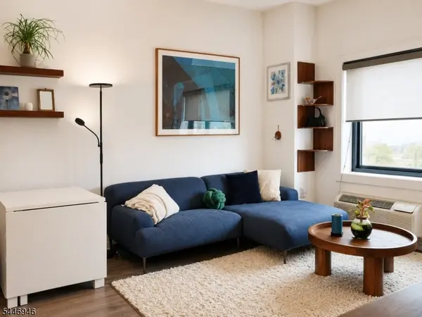 1 Carriage City Plz #1122, Rahway City, NJ 07065