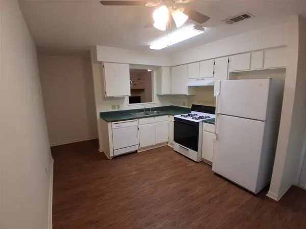 6807 Colony Loop DR, Austin, TX 78724