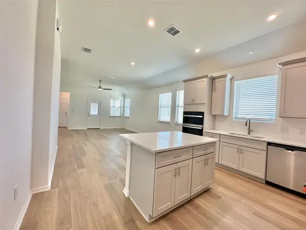 557 Porter Country PKWY, Buda, TX 78610