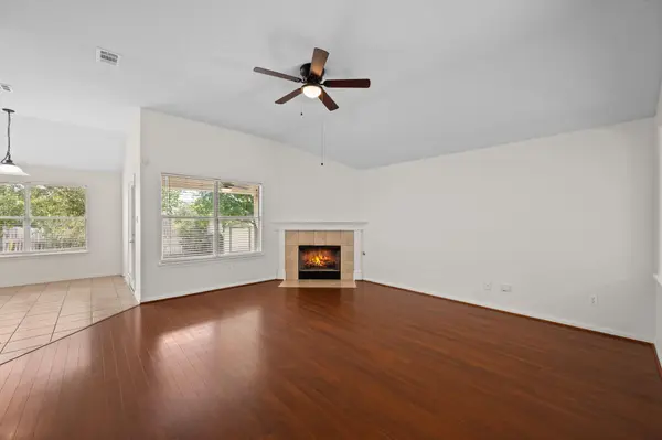 882 Shadow Creek BLVD, Buda, TX 78610