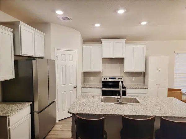 109 Akston CT, Jarrell, TX 76537