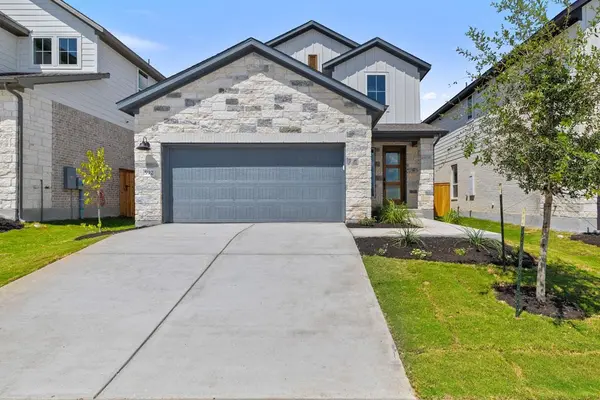 592 Darley Oak Drive, Dripping Springs, TX 78620