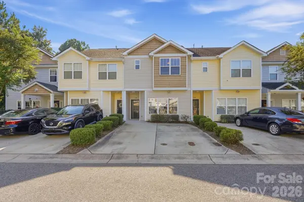 108 St Vincent PL, Mount Holly, NC 28120