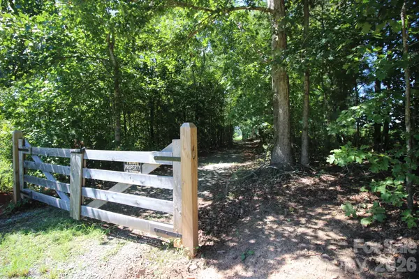 221, 219 McNeilly RD, Casar, NC 28020