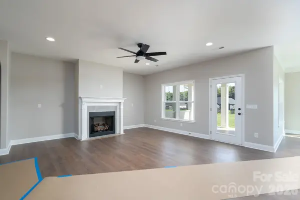 1177 Stonegate DR, Salisbury, NC 28147