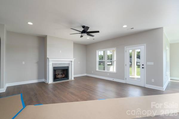 1177 Stonegate DR, Salisbury, NC 28147