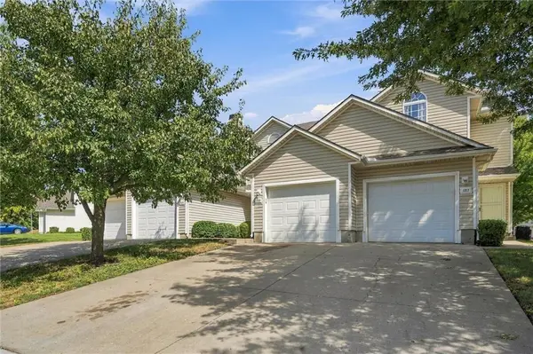 1315 SE Broadway CIR, Lee's Summit, MO 64081