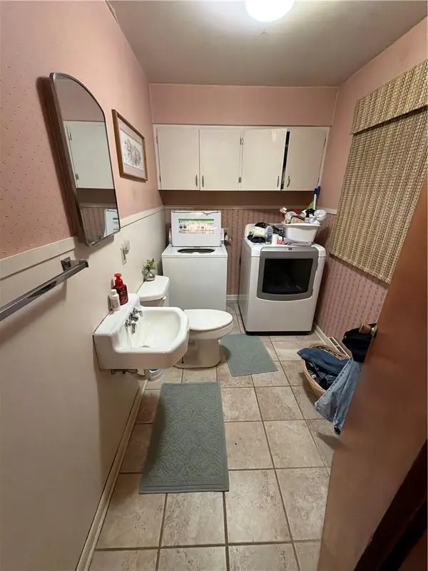 1021 N 7th ST, Humboldt, KS 66748