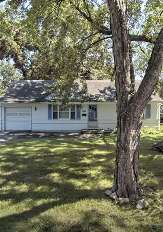 5733 Dearborn ST, Mission, KS 66202