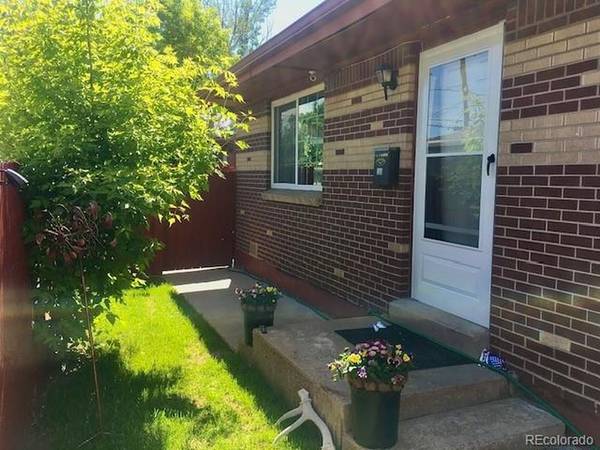 566 S Patton, Denver, CO 80219