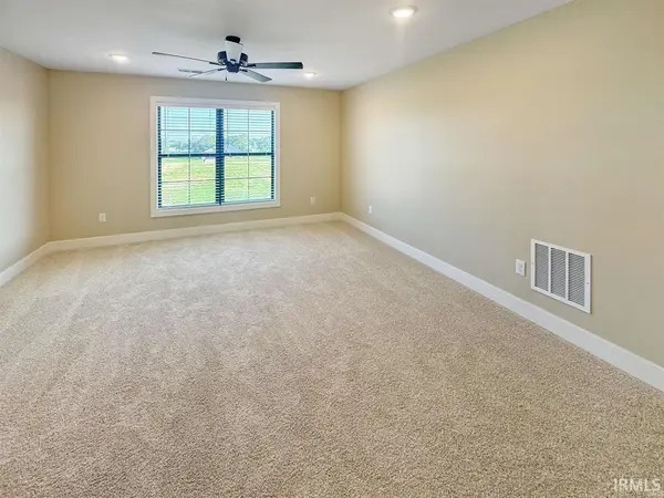 4615 Verbena LN, Evansville, IN 47725