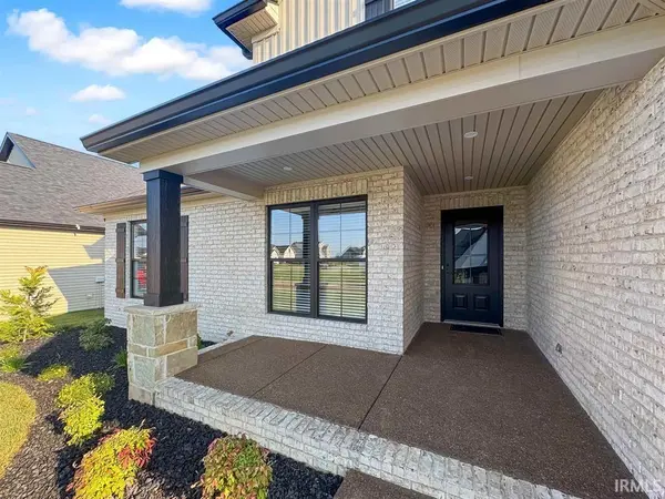 4615 Verbena LN, Evansville, IN 47725